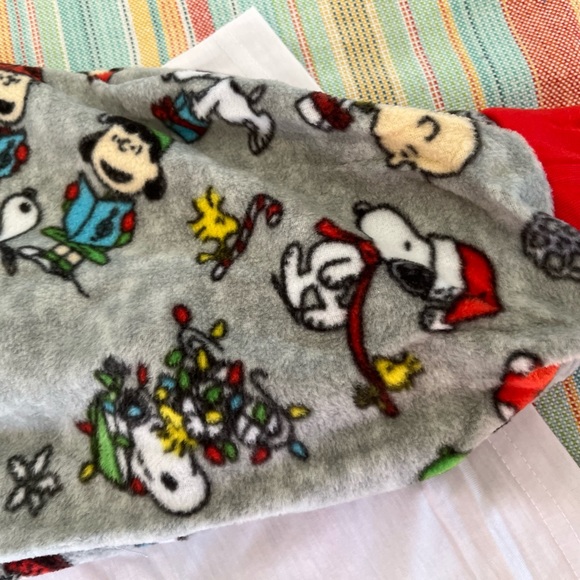 Peanuts Underwear & Socks Nwt L Mens Womens Snoopy Dog Peanuts Charlie Brown Lucy Christmas